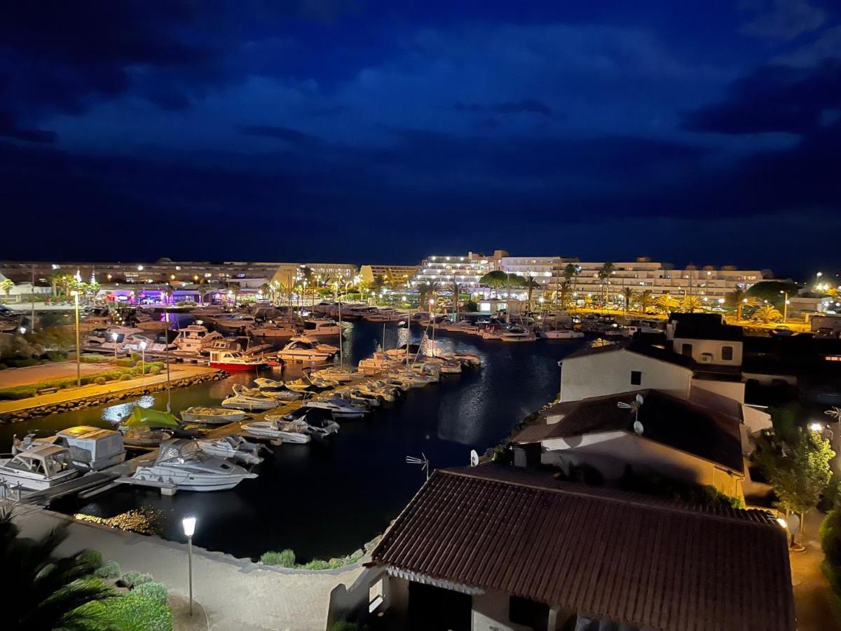 Résidence port venus -au village naturiste -avec une vue sur le port et la mer Agde Extérieur photo